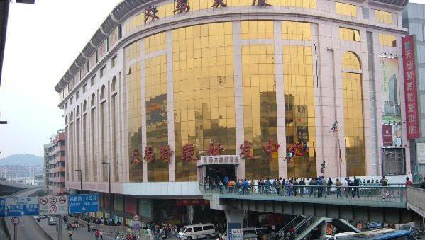 广州服装拿货最便宜在哪里,广州服装尾货拿货技巧