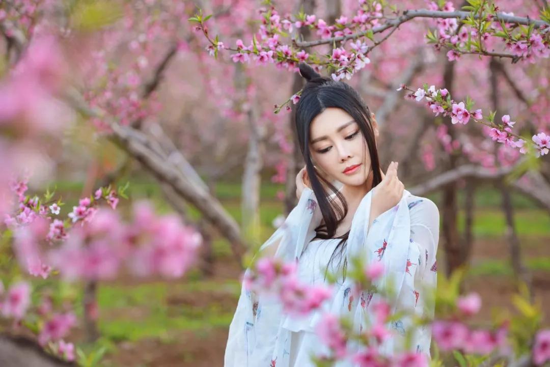 衣冠中的华夏汉服,汉服正式改名为华夏衣冠