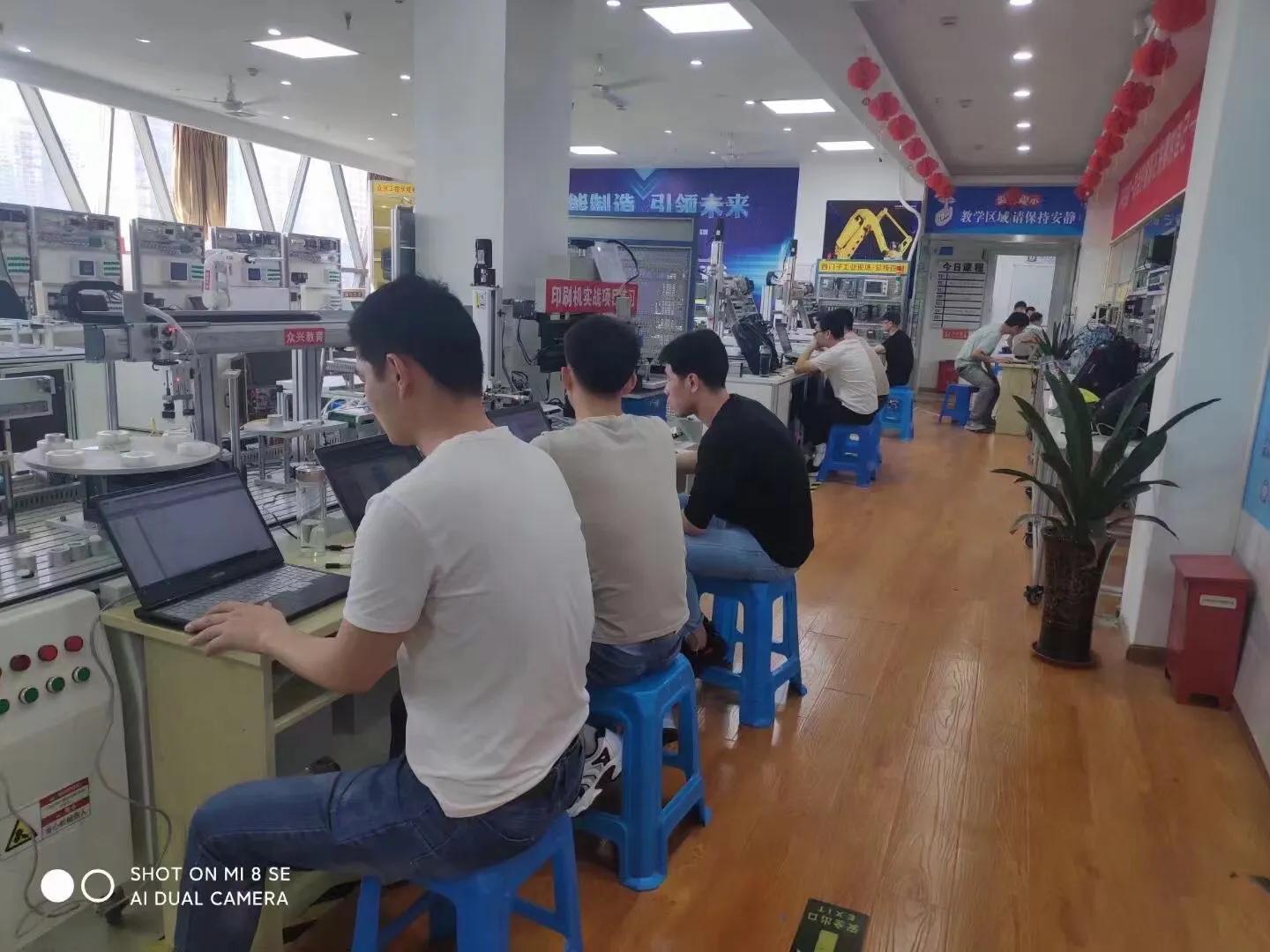 plc编程机器人线下免费学,专业做plc工业机器人视觉编程培训