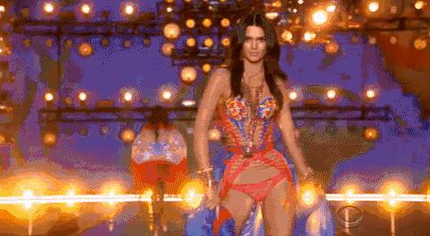 维密超模十大经典失误,维密超模十大经典瞬间