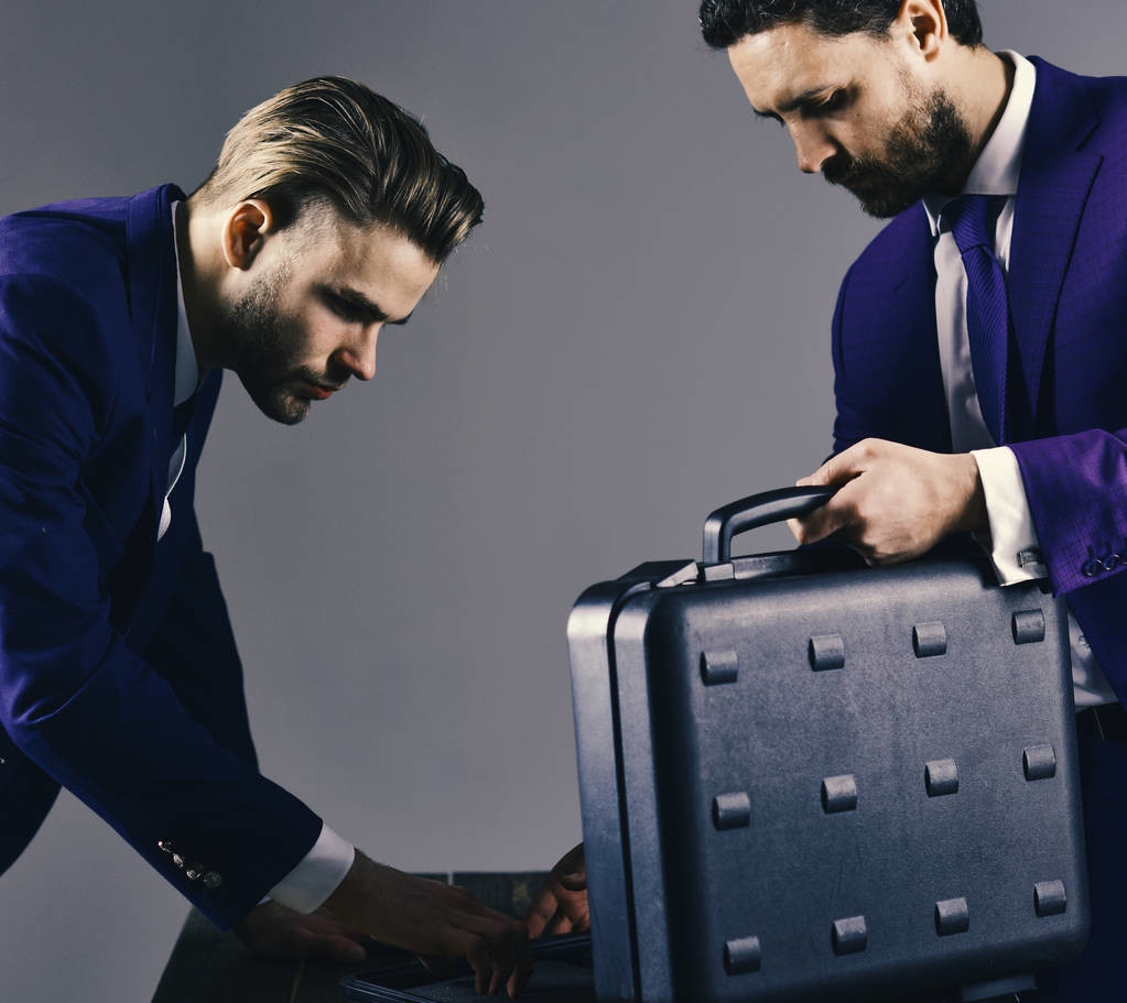 推销员的开场白第一句,保险推销员开场话术