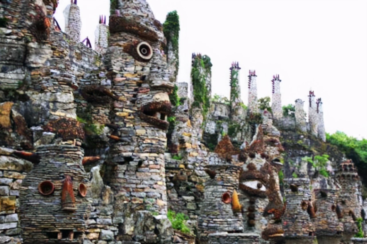 隐居深山20年出山后直接身价上亿,80后小哥在贵州深山隐居