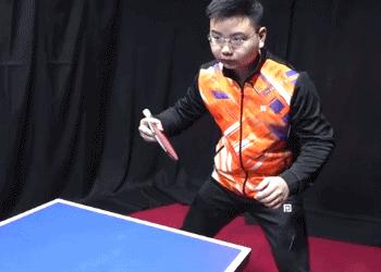 直拍横打接球的十六种技法,横拍反手劈长球技术动作要领