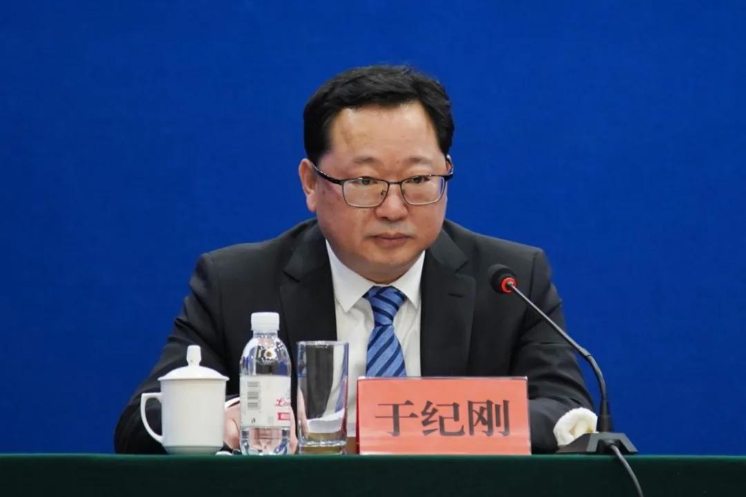 答记者问丨邮寄*私走**卷烟也属于违法行为