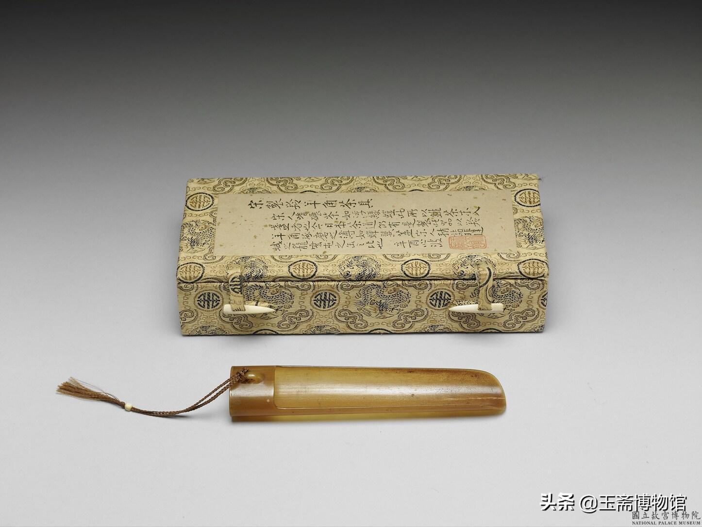 巧夺天工，其貌不扬的角，竟然能如此之美，30件鹿角犀角*物文**鉴赏