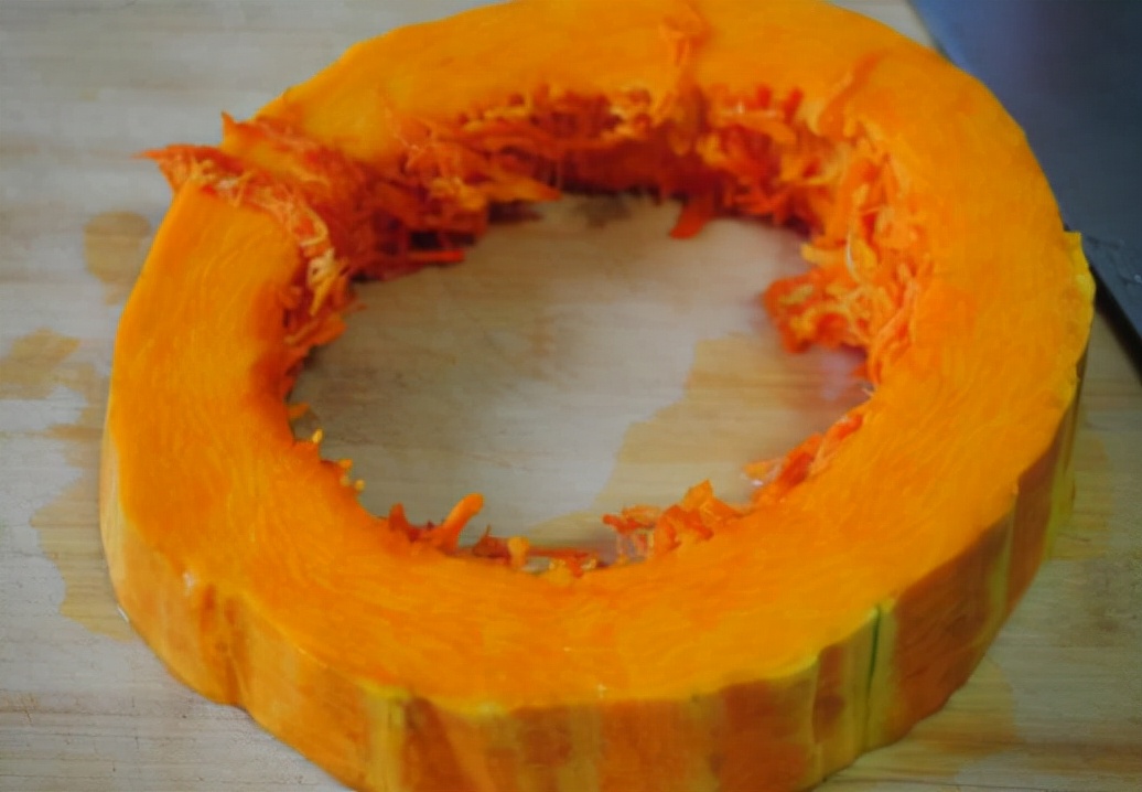 做南瓜饼时用面粉还是糯米粉,做南瓜饼是用面粉还是用糯米粉