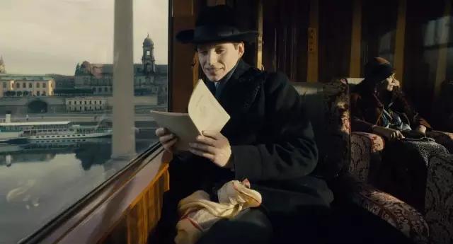 世界上第一位变性成功的人,中国第一个做变性手术的人是谁