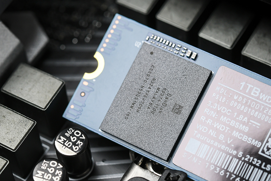 西数SN550固态硬盘良心了，1TB才899元，性能不错价格狠