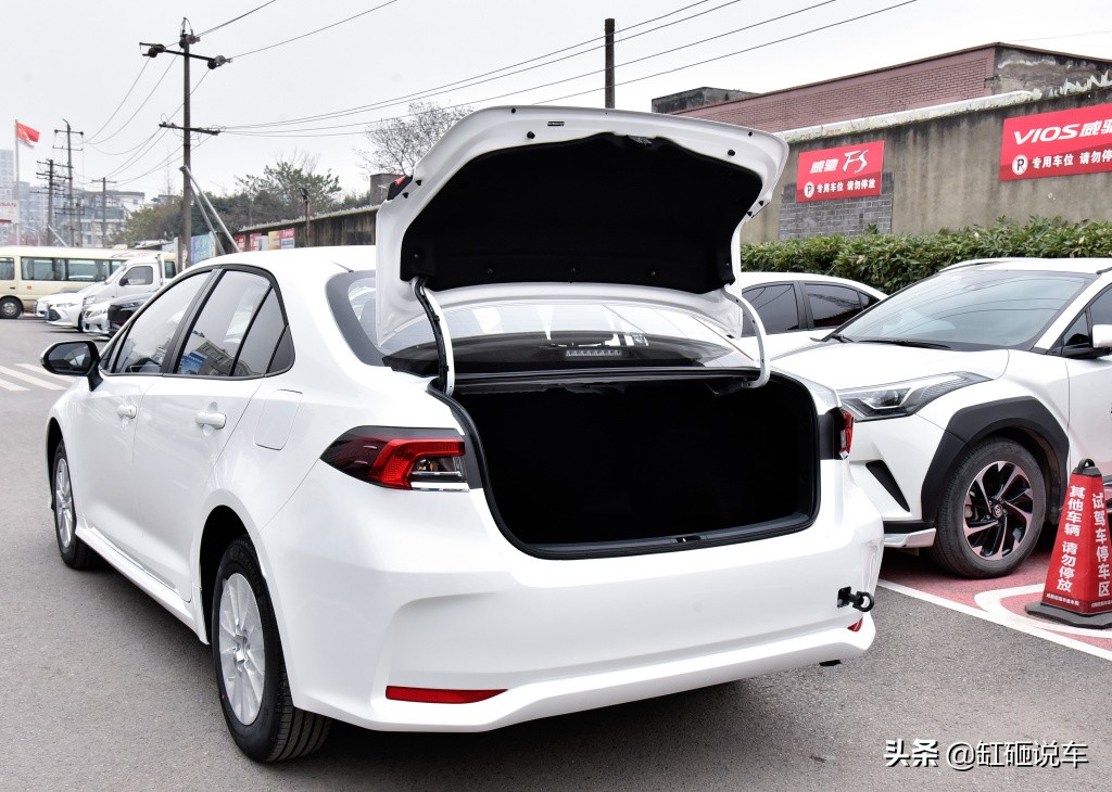 卡罗拉1.2t和1.6l哪个保值率更好,新款丰田卡罗拉8万到10万手动挡