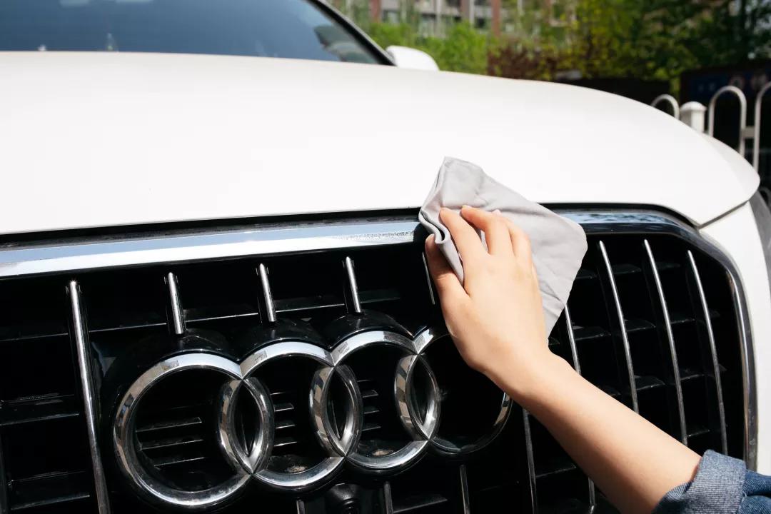 新车打蜡镀膜镀晶哪个最不伤车漆,4s店的镀膜能保持多久