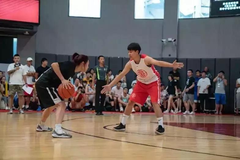 朋克未来体育城,武汉市朋克体育城