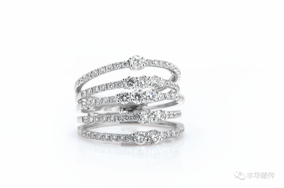 秋雨发梢，梦幻情怀，戴着你的水晶珠链，请跟我来！帽哥出品