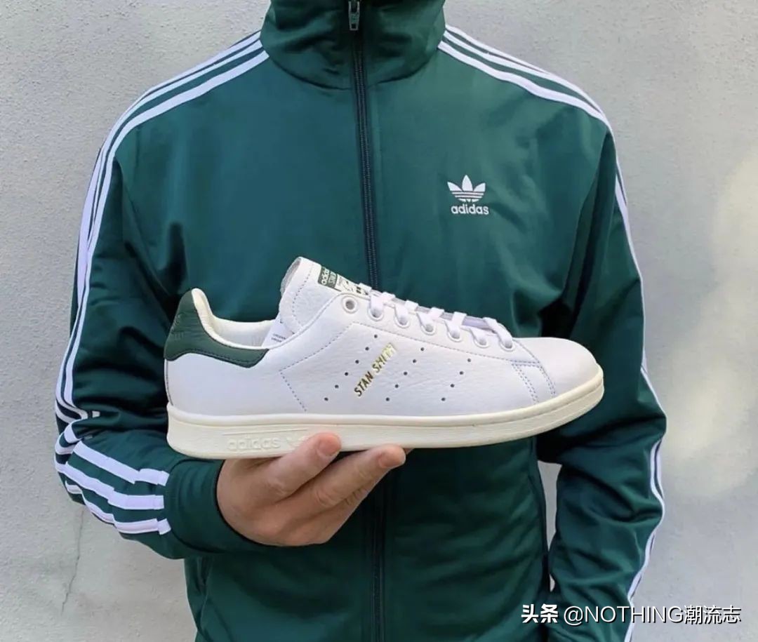 adidas阿迪达斯三叶草经典,三叶草德训系列鞋型大小区别