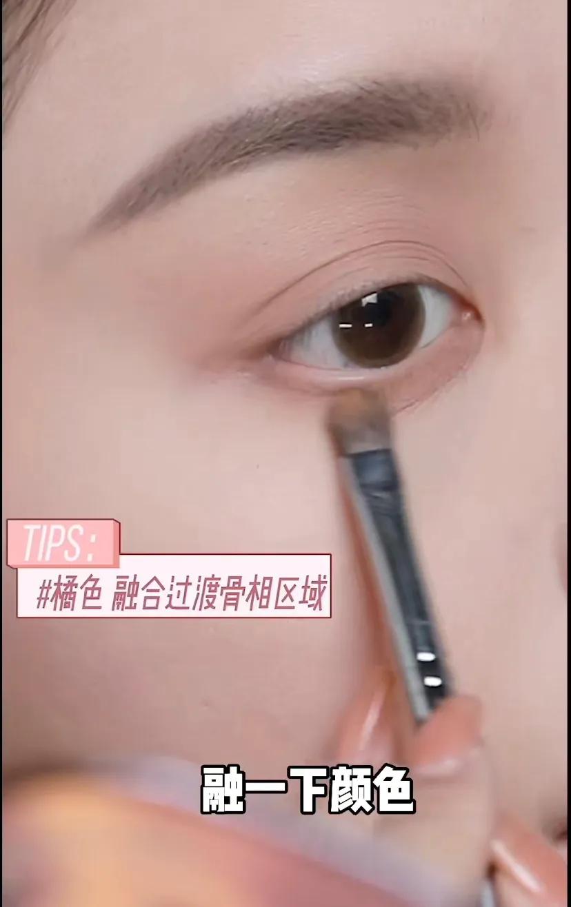 王楚然红棕烟熏妆图片,王楚然红棕烟熏妆出图