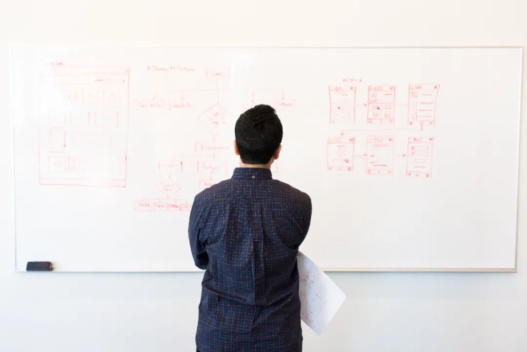 打游戏看书段子,打游戏看综艺的段子