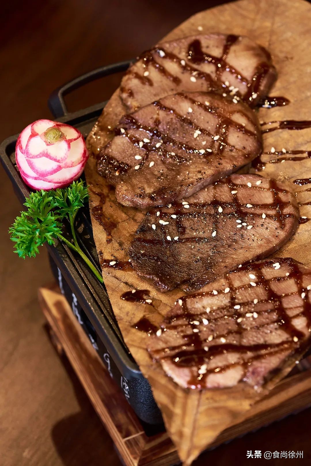 徐州张柏芝一秒到日本？其实正在吃日料，和服免费穿，过足cos瘾