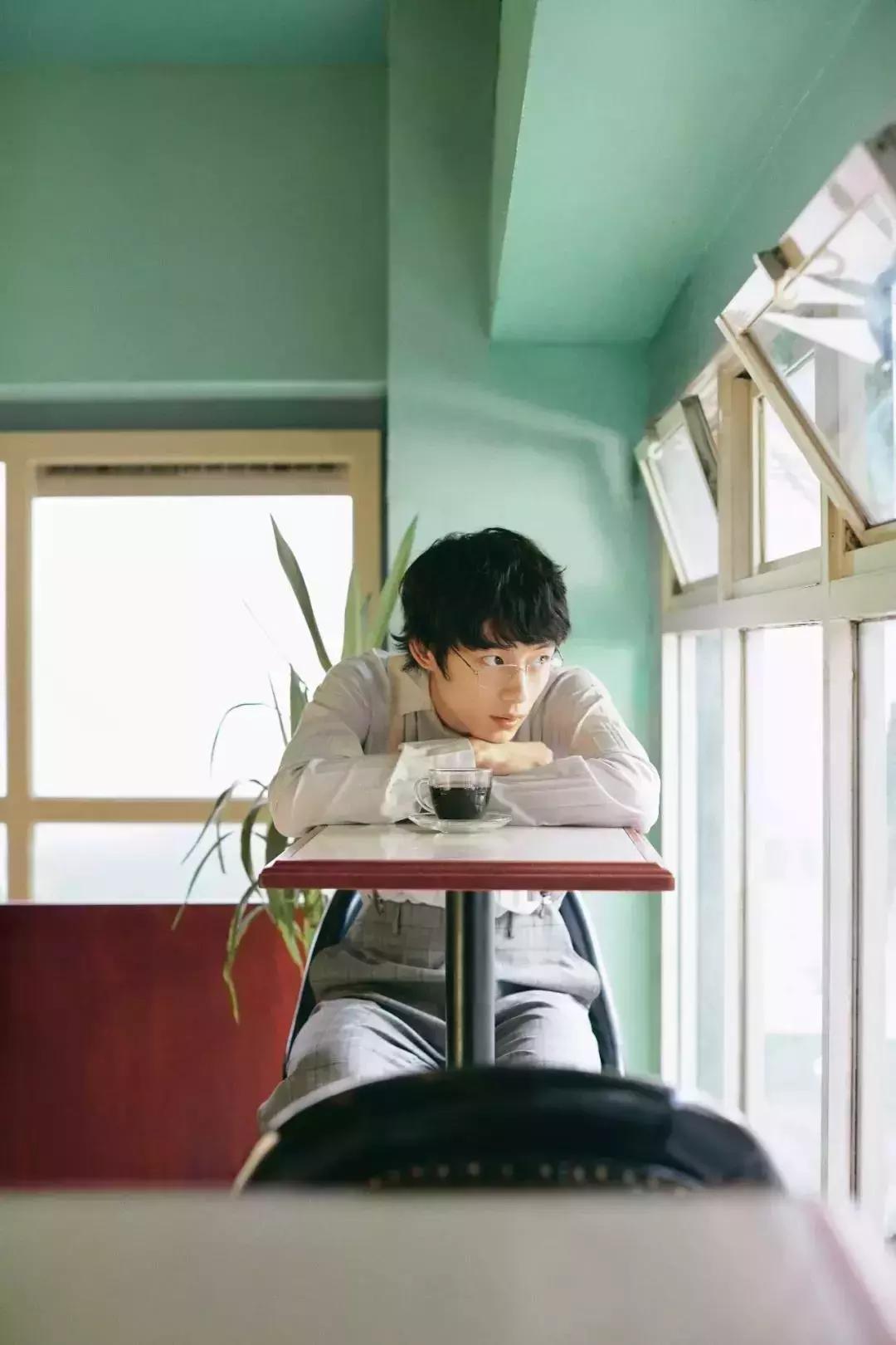 夏天清新感，来自这位日本“第一盐系男”