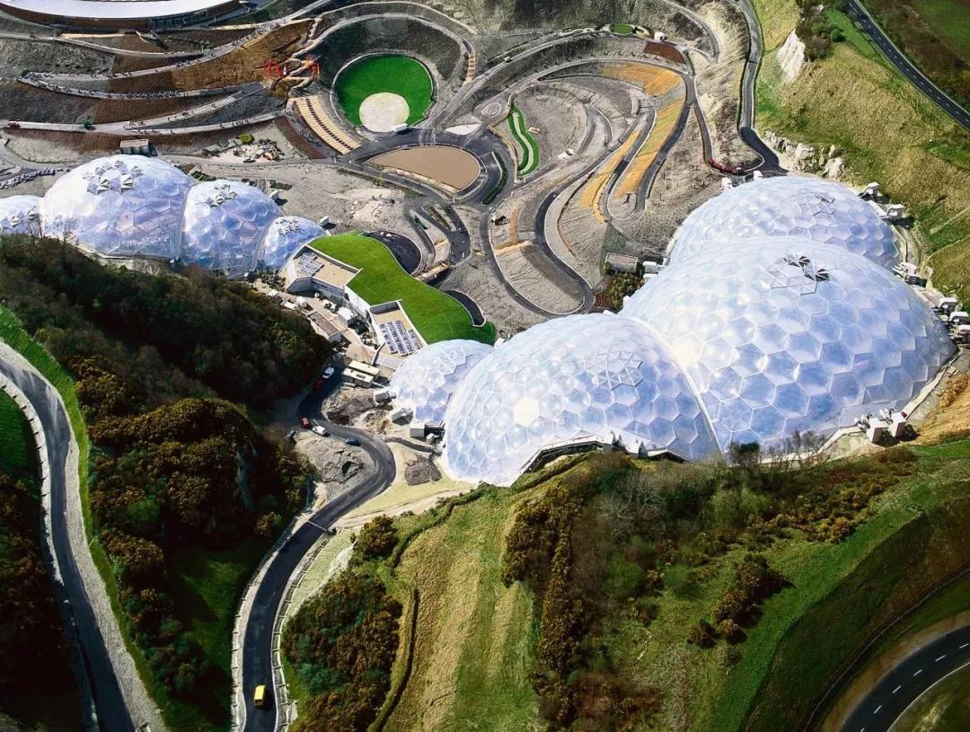 矿坑改造最美公园,矿坑改造湿地公园视频