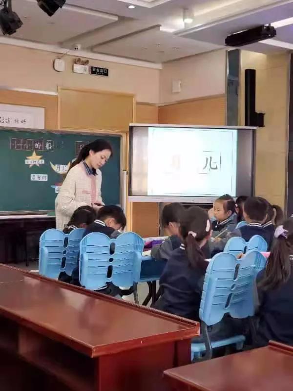 南京这所新校藏不住了！我们发现了几百封来信……