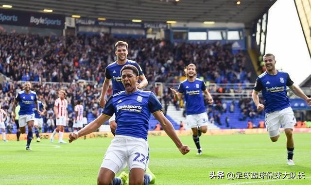 多特曼联桑乔交易费,多特蒙德欲买断桑乔以退为进