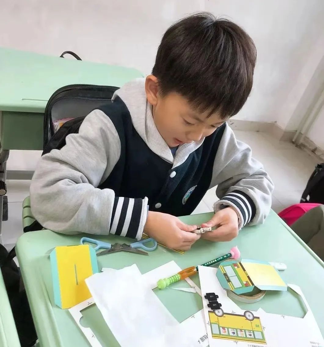 小学有特点的社团活动课,胶州市第六实验小学运动会