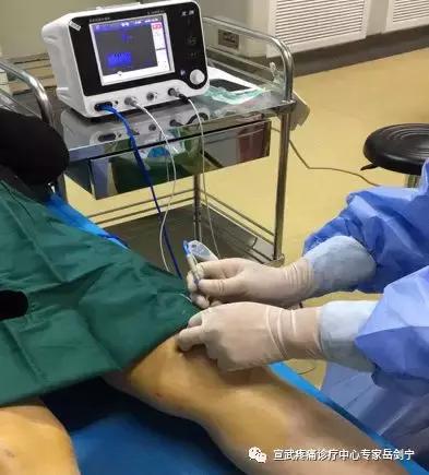 无菌性膝关节炎最好的治疗方法,张文勇调衡针灸治疗膝关节炎思路