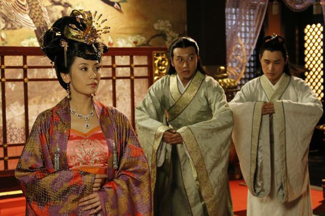 最有文化的2个喷子：一人骂曹操一人骂武则天，还让对方心服口服