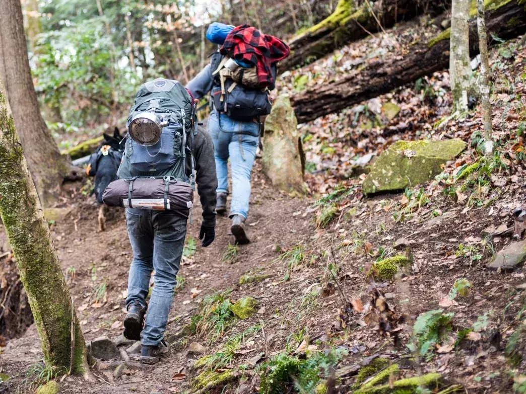 户外运动推荐鞋子品牌,防崴脚运动鞋推荐