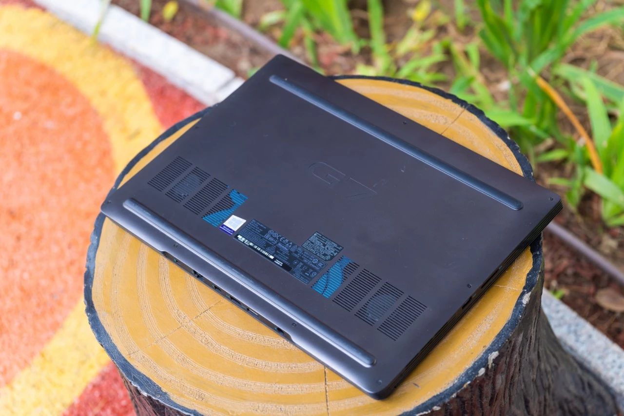 戴尔g7老版和新版,戴尔g7有什么缺点