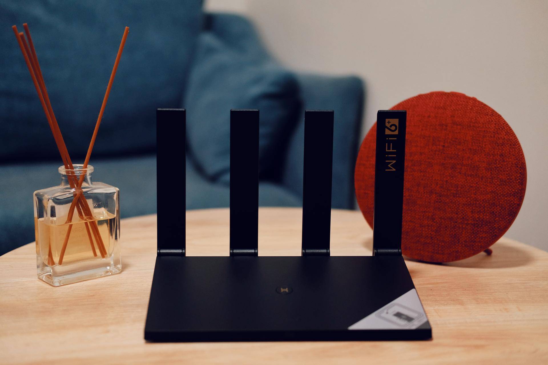 华为ax3pro路由器老款和新款对比,华为路由ax3pro测评