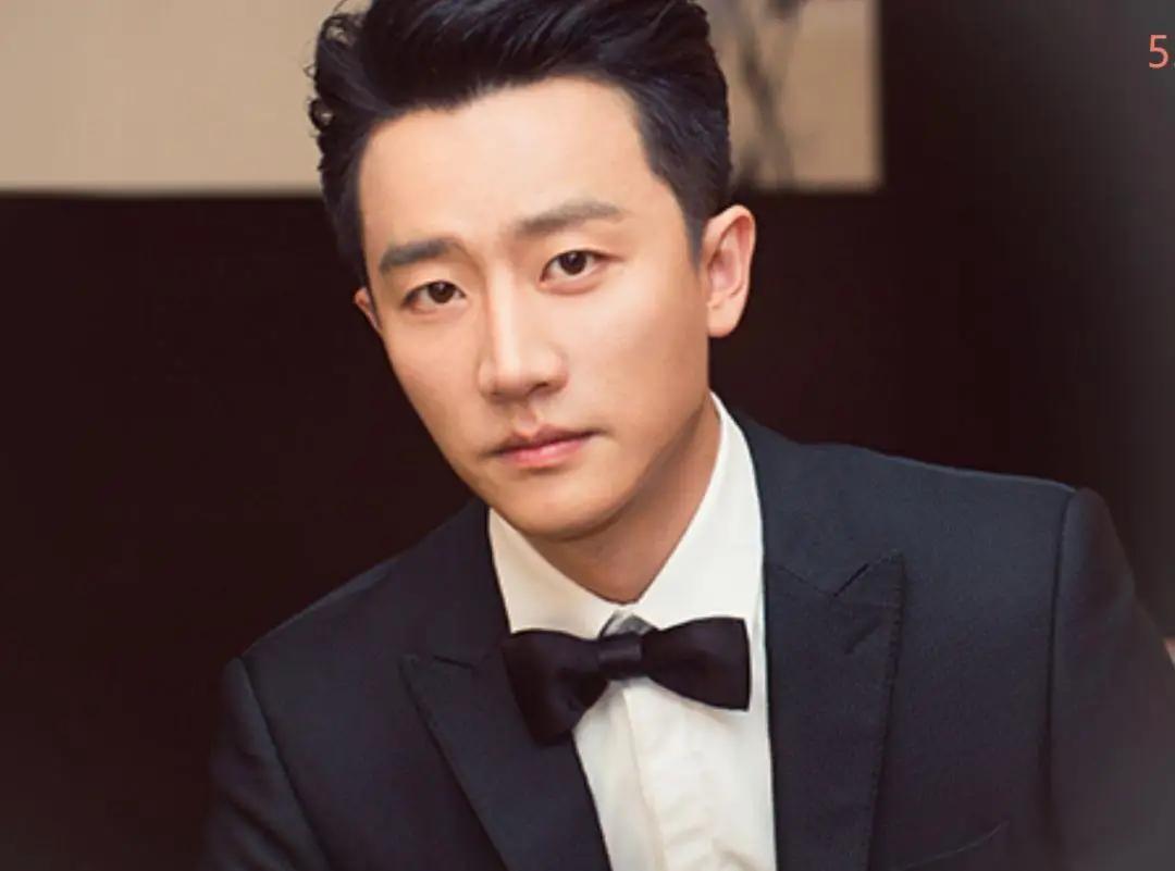 爱我中华，*制抵**外侮。HM在中国门店地址。代言人秒怼HM