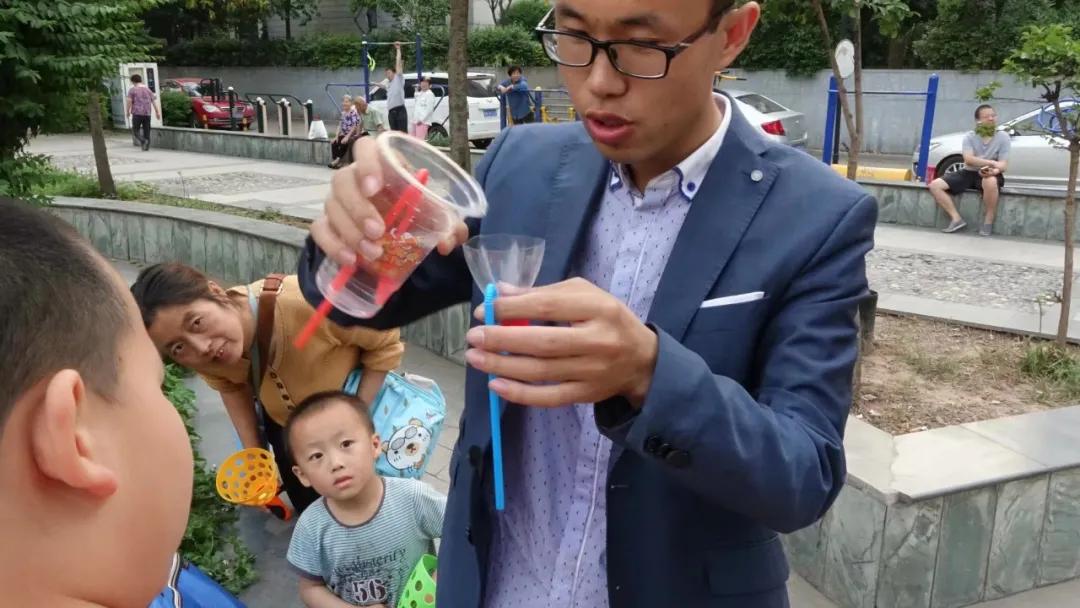 100多万粉丝追捧的中学老师说：“我不想和孩子们聊学习了”