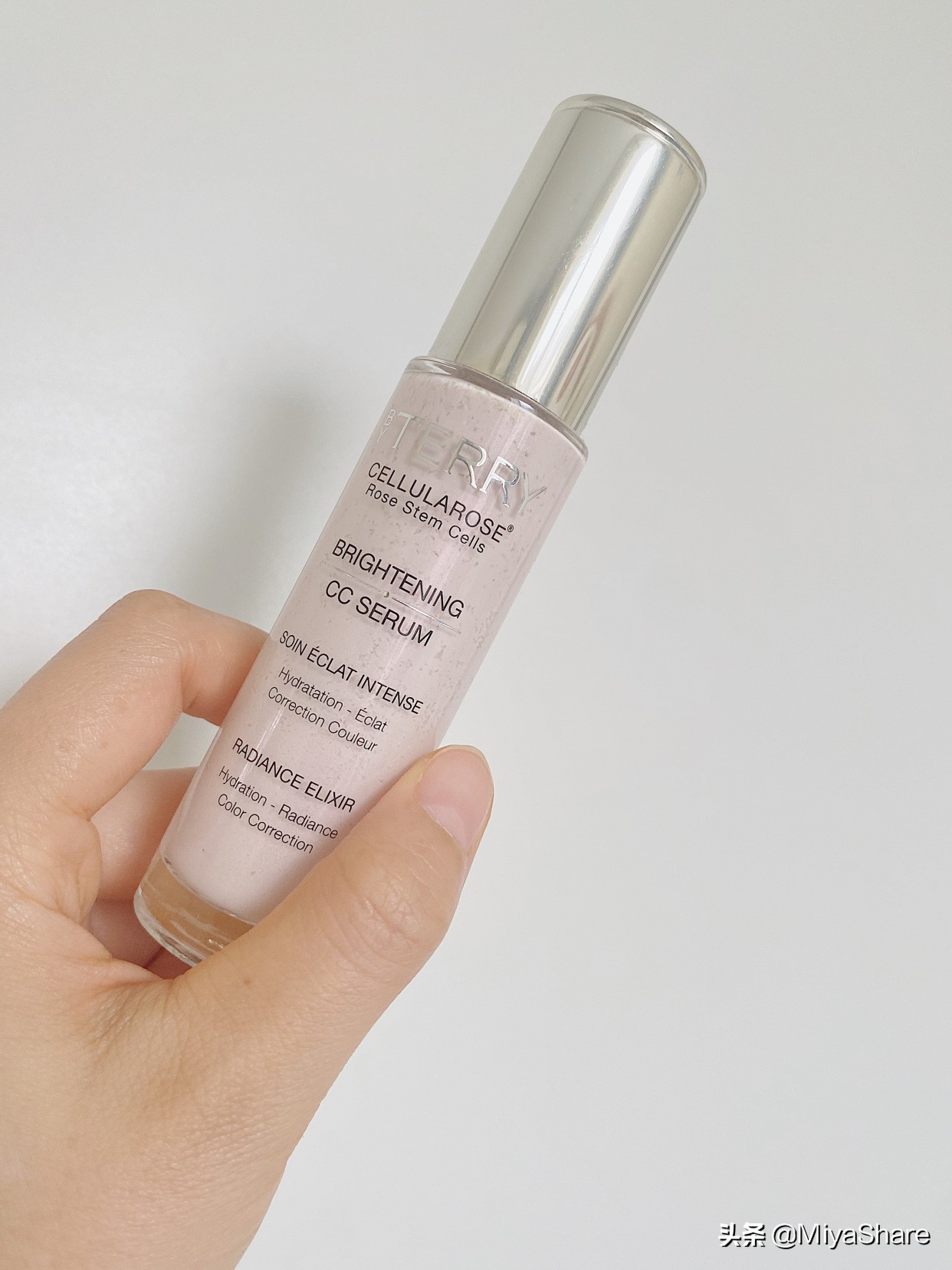 妆前乳新手用哪种好用点呢,妆前乳选择与正确使用方法是什么