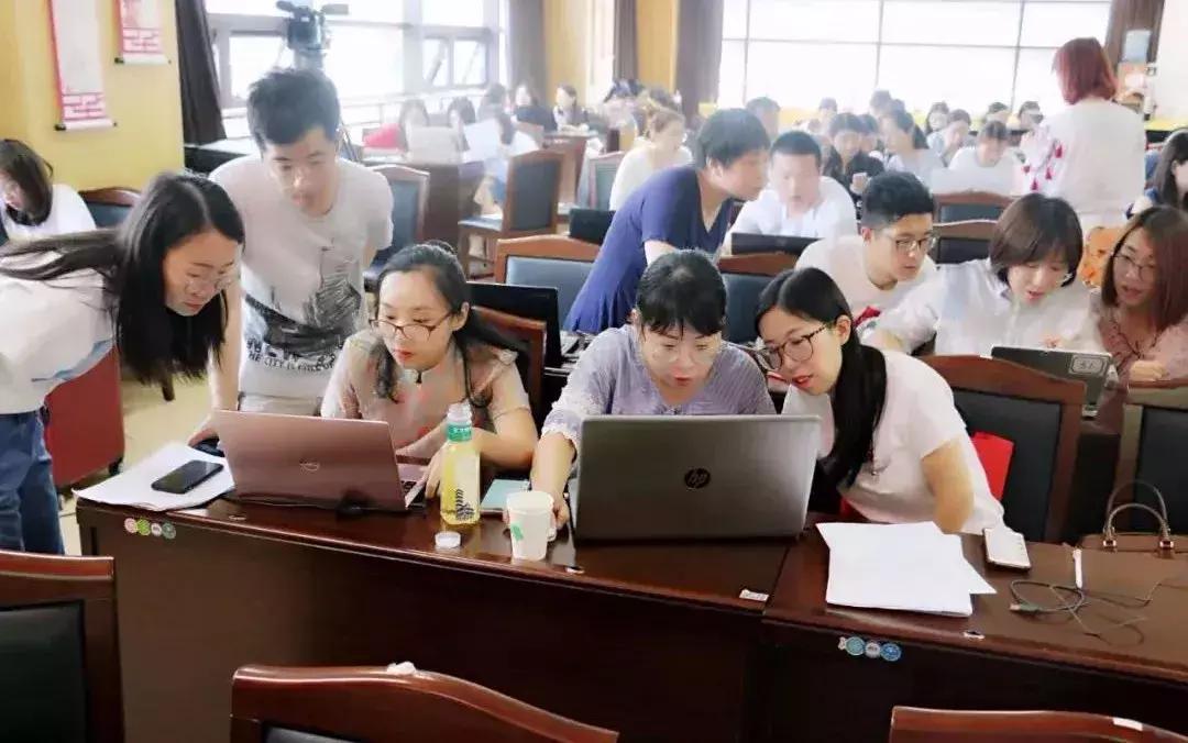 新课堂教学专题培训小学语文,小学语文教师培训视频