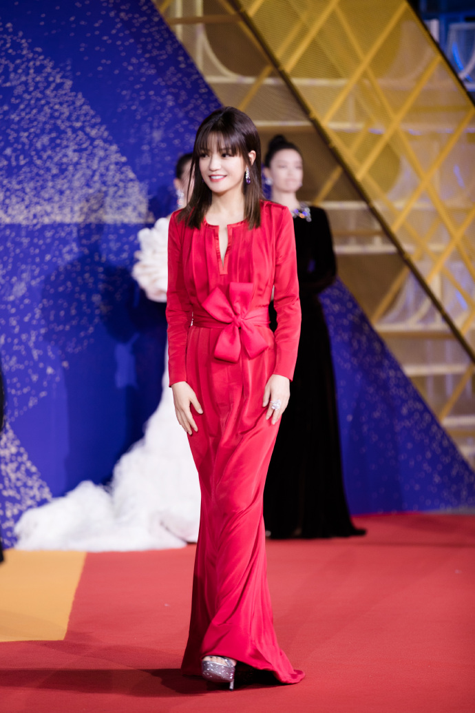 赵薇短发刘海,赵薇齐刘海短发