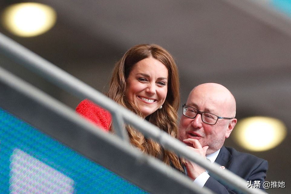 皇家吉祥物,乔治王子英格兰队