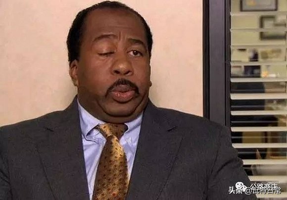 都别动！我掉了一只隐形眼镜