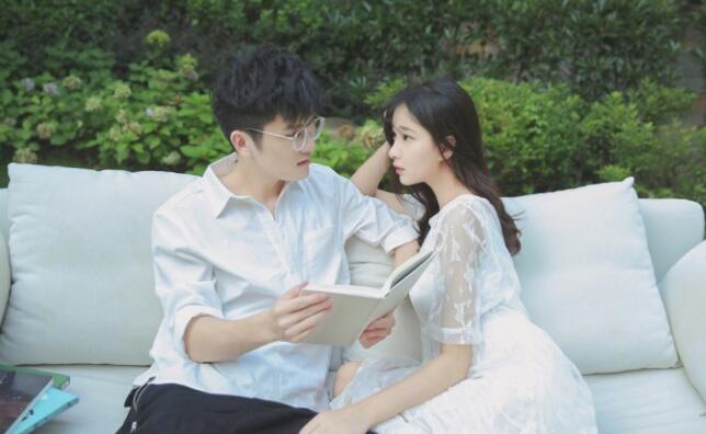 若风找陪玩妹子疯狂撩骚？老婆进来后瞬间变脸！