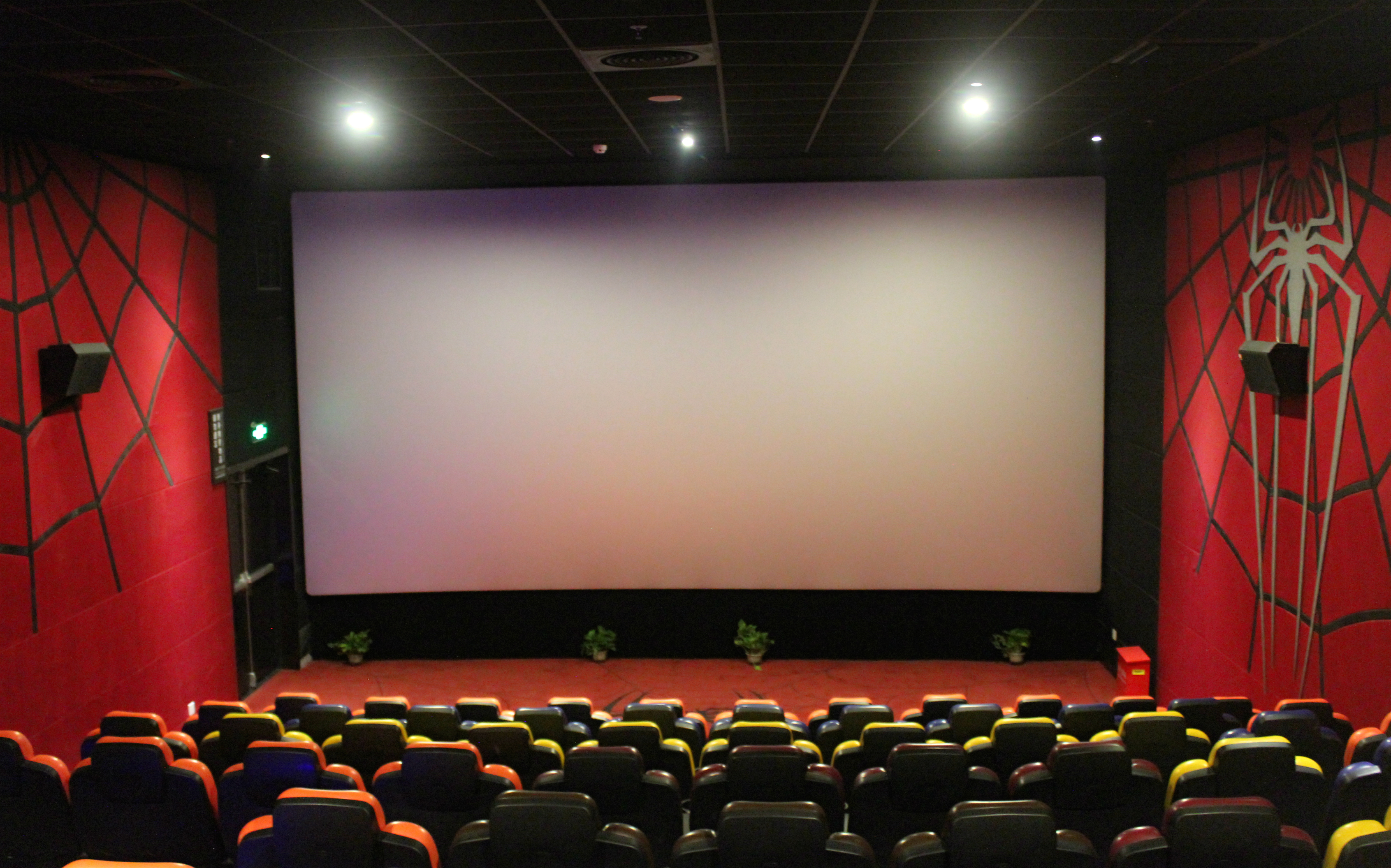 看电影如何选座？这些“皇帝位”一定要记得