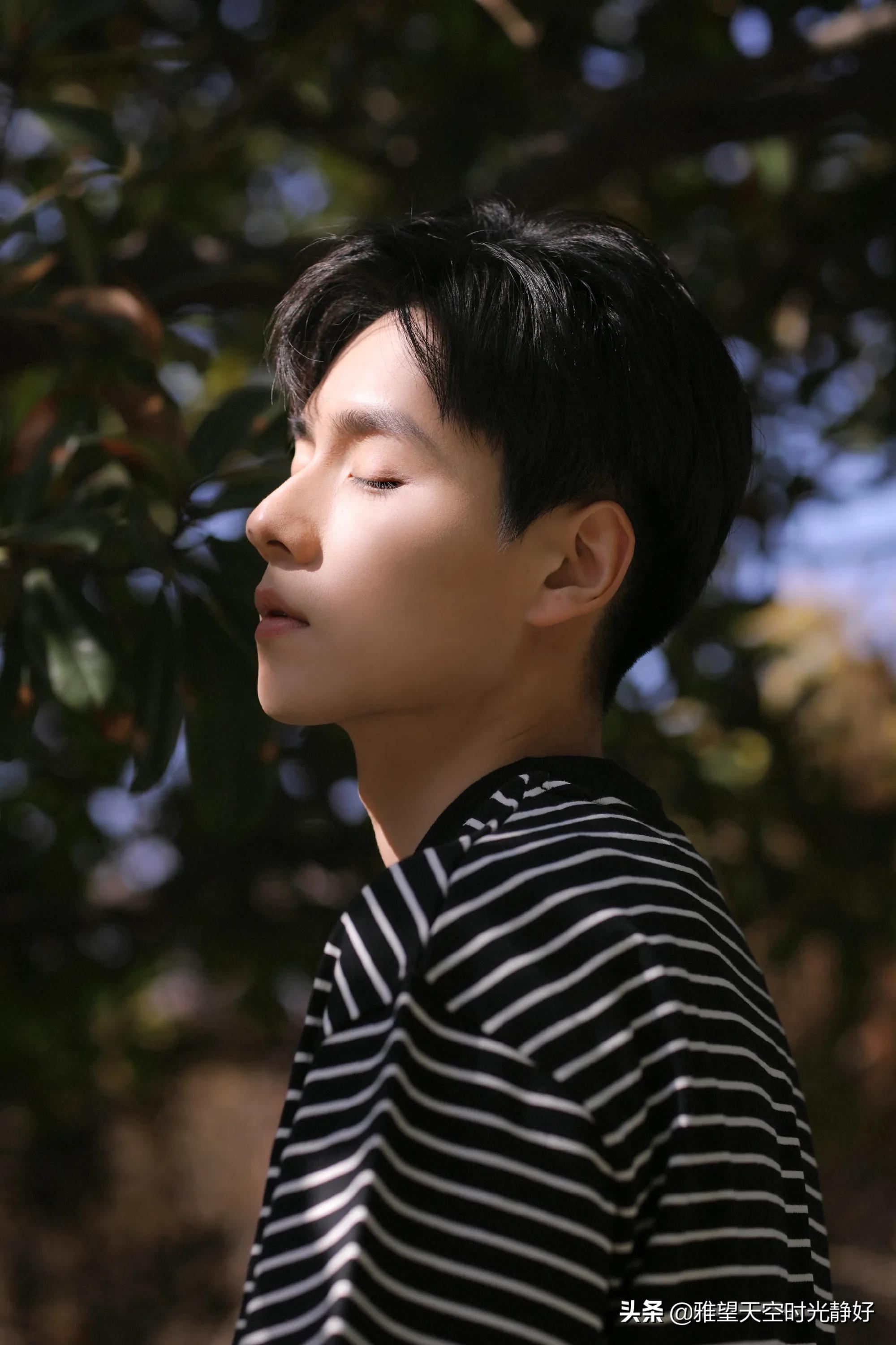 盘点国内男明星完美侧颜，谁才是你心中360度无死角完*男美**神呢？