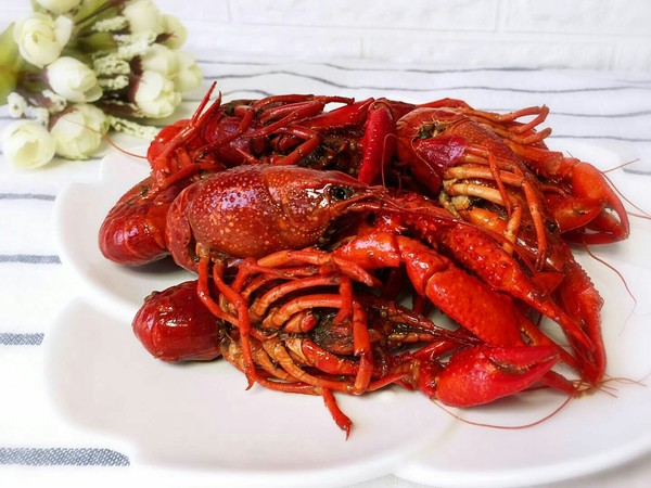 小龙虾怎么洗最快最干净不去虾头,如何快速洗小龙虾最干净的做法