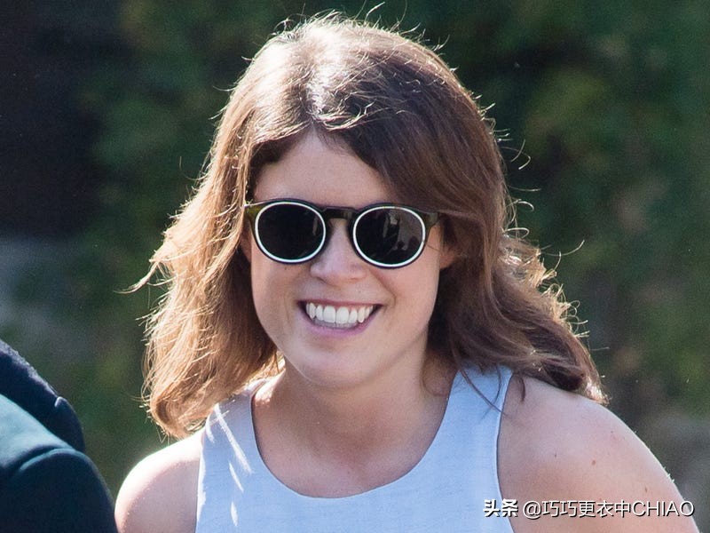 王室成员穿什么服装,王室成员穿衣风格特点