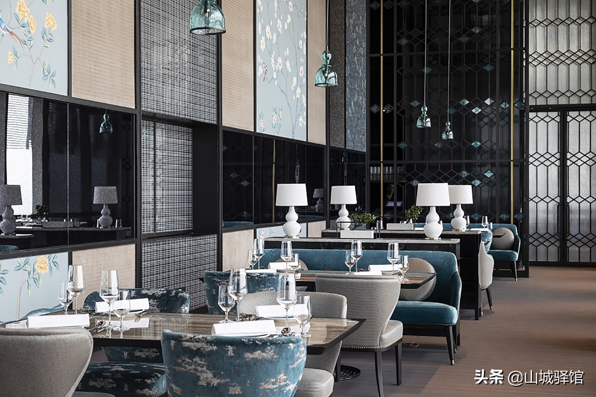 重庆云端之眼高空观景台来福士,俯瞰重庆观景台