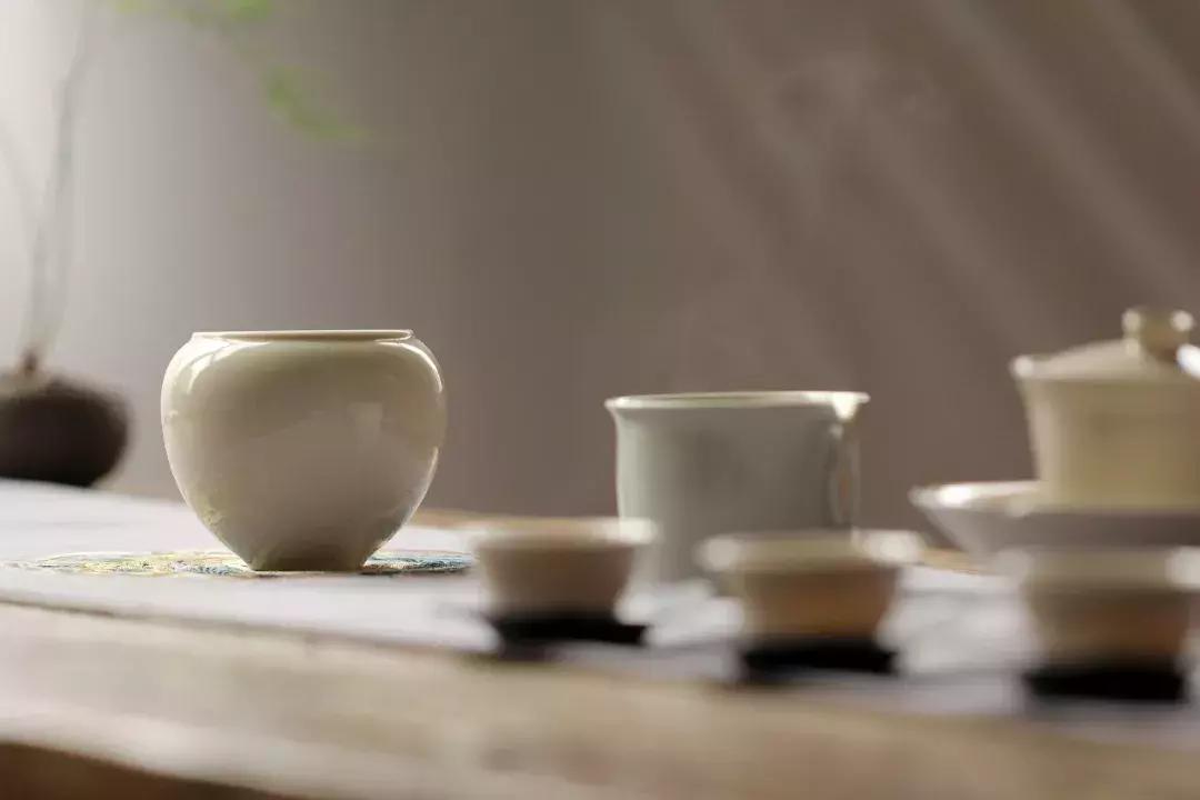 干泡茶盘和湿泡茶盘有什么分别,泡茶干泡与湿泡