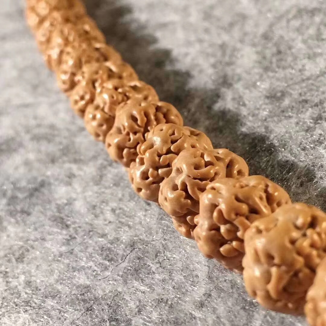 小金刚菩提108颗如何穿串,如何挑选小金刚菩提手串