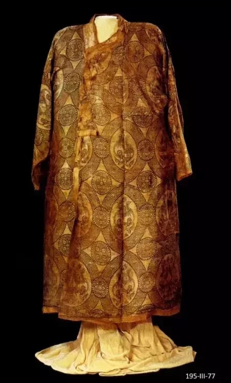 山东出土的禁止出国国宝级文物,禁止出国展览的文物金缕玉衣