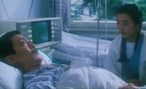 导演界有比张艺谋地位还高的吗,比张艺谋更老牌的导演有谁