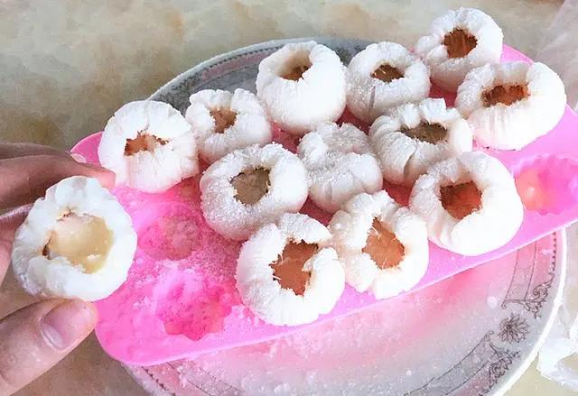 如何在家自制热的冰淇淋简单,夏天到了在家自己制作冰激凌