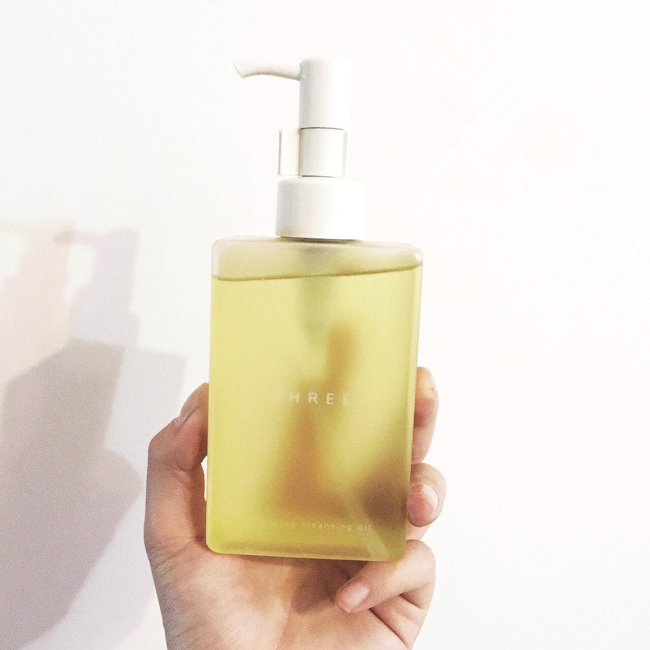 混合油皮适合护肤精华,混油皮保湿护肤方法