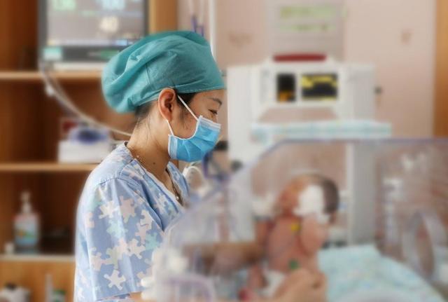 出生证明新生儿名字错了,新生儿出生名字起错了怎么办